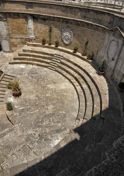Italy, Sicily, Caltagirone town (Catania Province), greek anphitheatre near the S. Francesco Bridge — Stock Photo, Image
