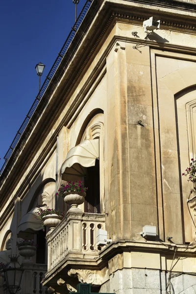 Italy, Sicily, Taormina (Messina Province), the balcony of a luxury hotel — Stock Photo, Image