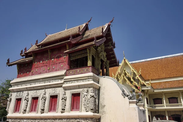 Таиланд, Чиангмай, буддийский храм — стоковое фото