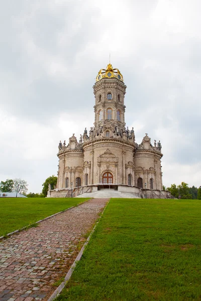 Εκκλησία της Παναγίας στο dubrovitsy. Ρωσία — Φωτογραφία Αρχείου