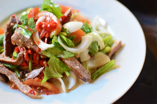 Spicy pork salad with vegetables — Stock Photo, Image