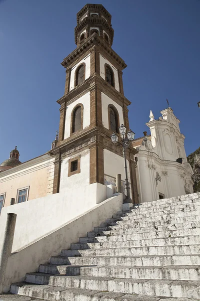 Kościół atrani, wybrzeża amalfi — Zdjęcie stockowe