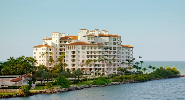 Luxury hotel on South Beach — Stock Photo, Image