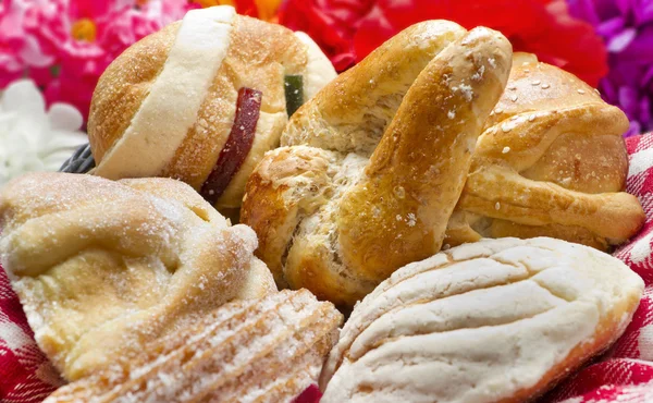 Meksykańskie tradycyjny chleb słodki — Zdjęcie stockowe