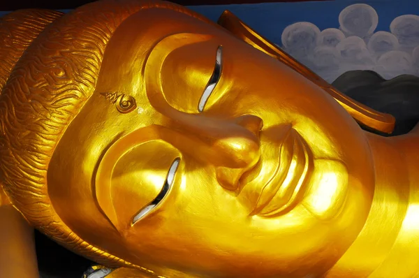 Buda heykelinin yüz — Stok fotoğraf