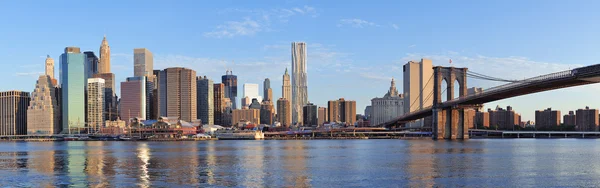 Urban City skyline over river — Stock Photo, Image