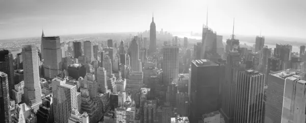 New York City Skyline schwarz und weiß — Stockfoto