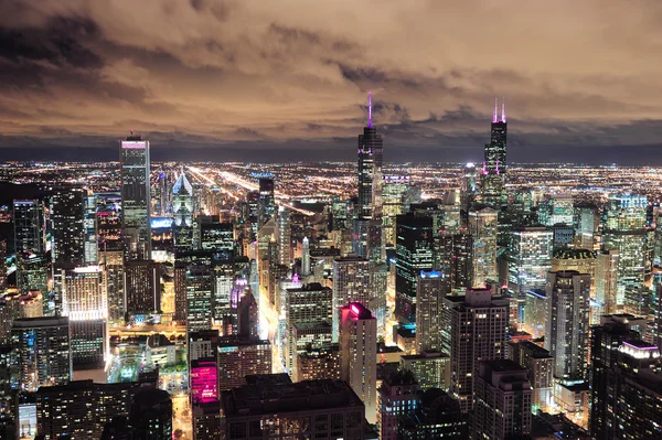 夕暮れ時にシカゴ都市の航空写真ビュー — ストック写真