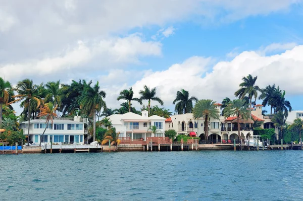 Miami luxusní dům — Stock fotografie
