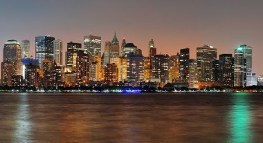 New York'un manhattan alacakaranlıkta panorama