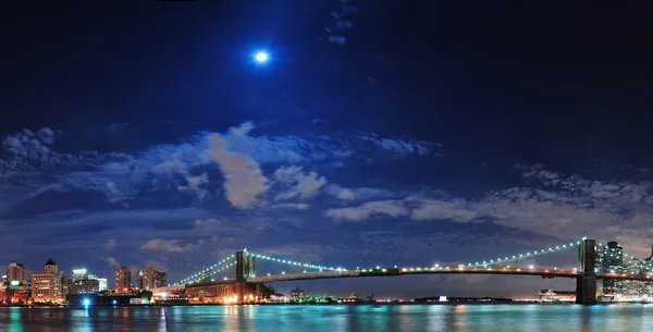 Nova Iorque noite de lua — Fotografia de Stock