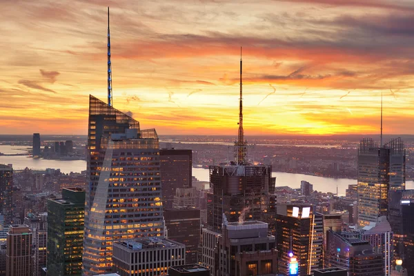 Rascacielos urbanos de Nueva York — Foto de Stock