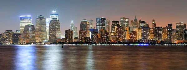 Nova Iorque Panorama do anoitecer de Manhattan — Fotografia de Stock