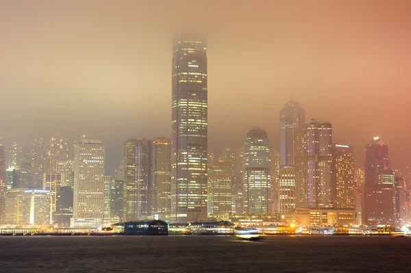 香港于雾夜 — 图库照片