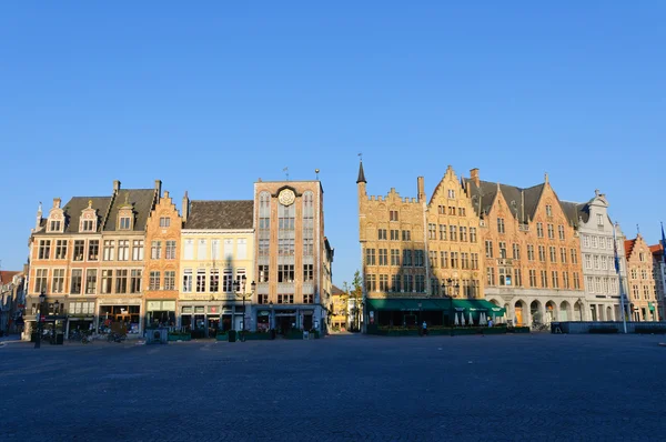 De markt (marktplein) in Brugge, België — Stockfoto