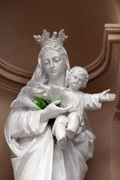 Jomfru Marias mirakuløse ikon, Jesus Kristus og englene av Lviv , – stockfoto