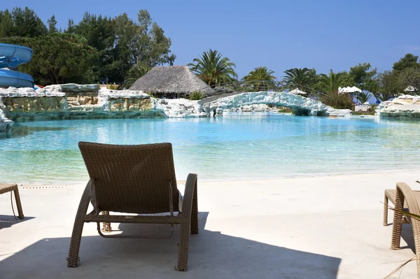 Área de piscina resort de férias — Fotografia de Stock