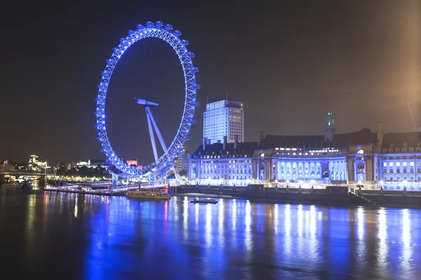 Глаз Лондона ночью — стоковое фото