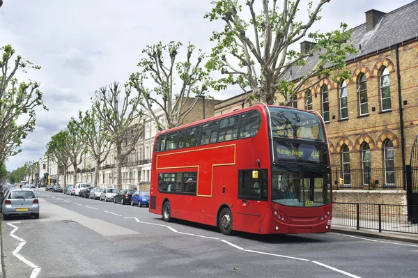 ロンドンの赤バス — ストック写真