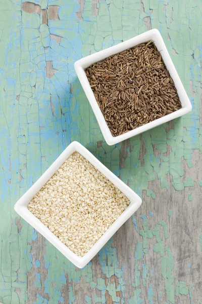 Cumin and sesame seeds — Stock Photo, Image