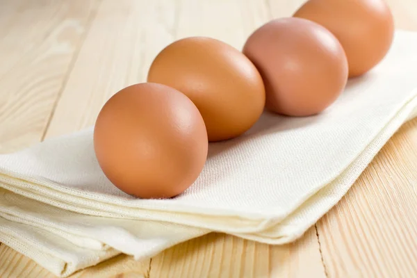 Kyckling bruna ägg — Stockfoto