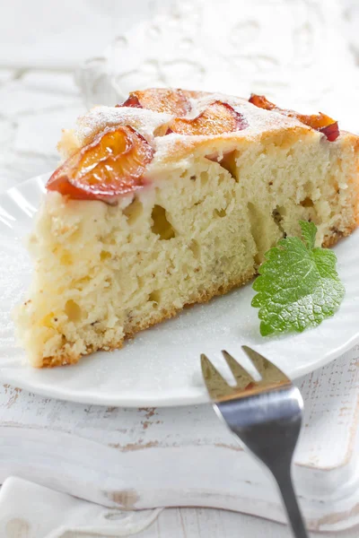 Torta de ameixa caseira — Fotografia de Stock