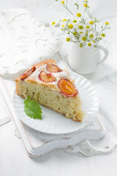 Hausgemachter Pflaumenkuchen — Stockfoto