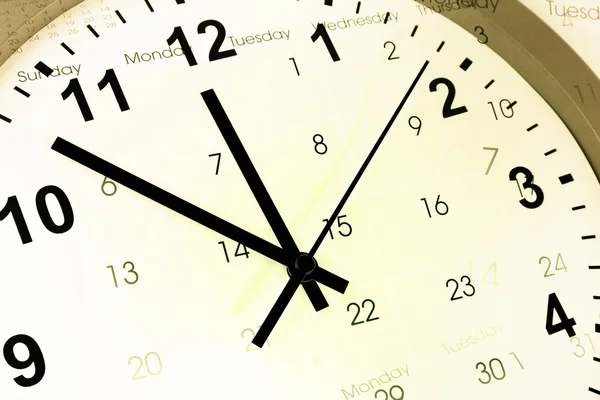 Uhr und Kalender — Stockfoto