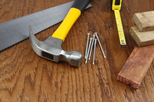 Werk tools op hout — Stockfoto