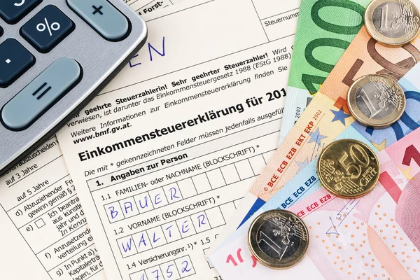オーストリアの所得税の申告 — ストック写真