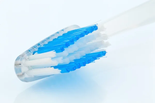 Зубна щітка для чищення зубів — стокове фото