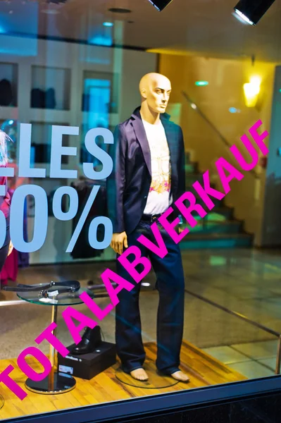 Total de vendas na loja de roupas — Fotografia de Stock