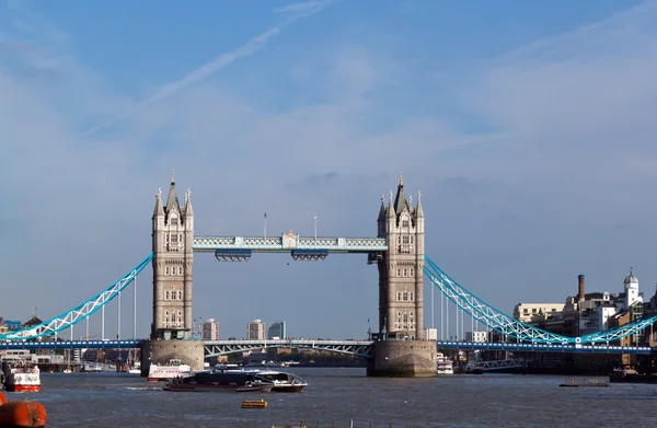 Anglia, Londyn, mostu tower bridge — Zdjęcie stockowe