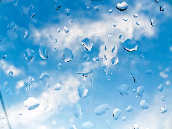 Esőcseppek egy ablaküveg a — Stock Fotó