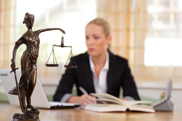 Attorney in the office — Stock Photo, Image