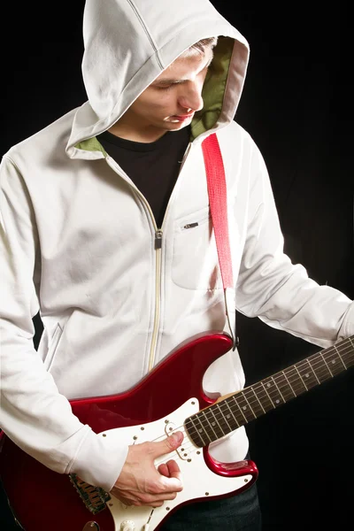 Hombre con la guitarra — Foto de Stock