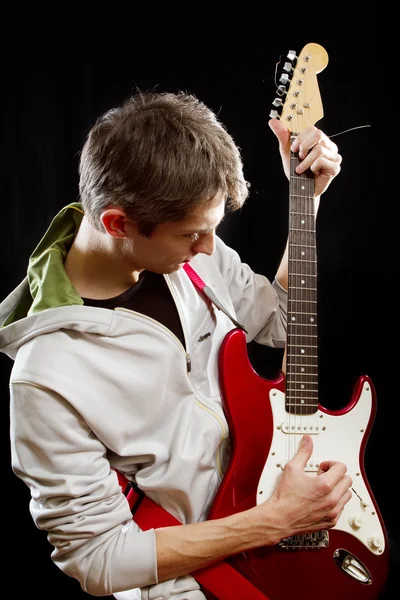 Homem com a guitarra — Fotografia de Stock