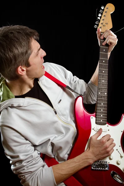 Mann mit der Gitarre — Stockfoto