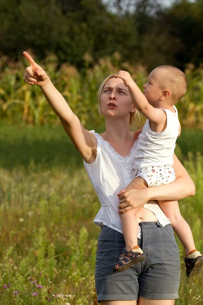Mother And Son Outdoors — Stock Photo, Image