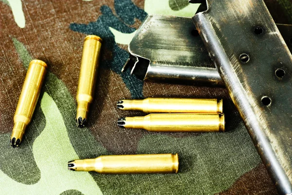 Bullets and magazine — Stock Photo, Image