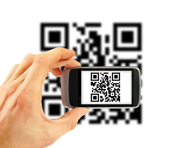 Mano con el escaneo del teléfono móvil Código QR — Foto de Stock