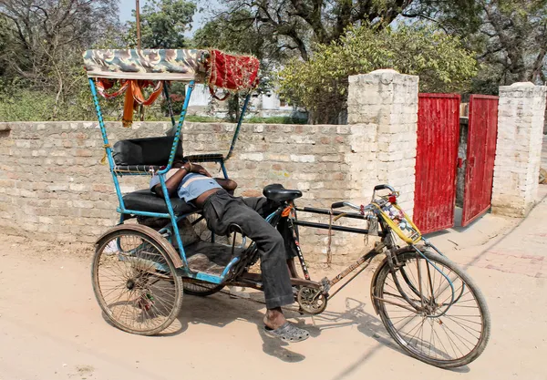 Скользящий рикша — стоковое фото
