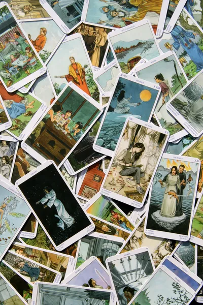 Lesung und Zubehör von Tarotkarten — Stockfoto