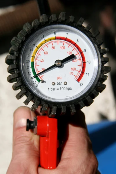 Dispositivo de verificação da pressão do ar — Fotografia de Stock