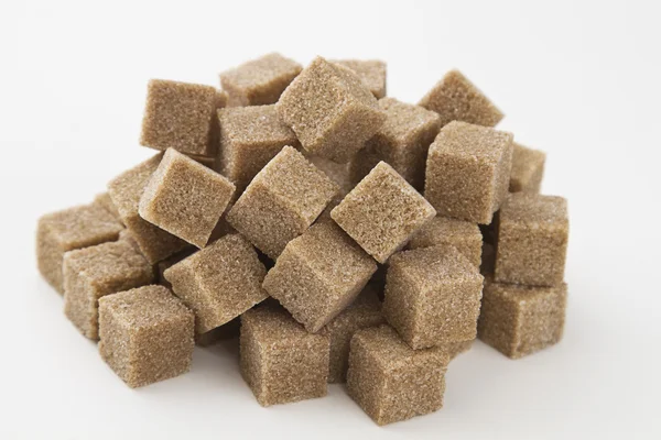 Cubos de azúcar moreno —  Fotos de Stock
