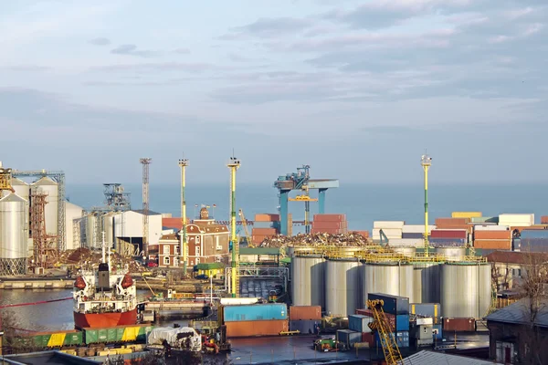 Trading seaport — Stock Photo, Image