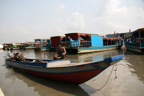 Tekne - tonle sap, Kamboçya — Stok fotoğraf