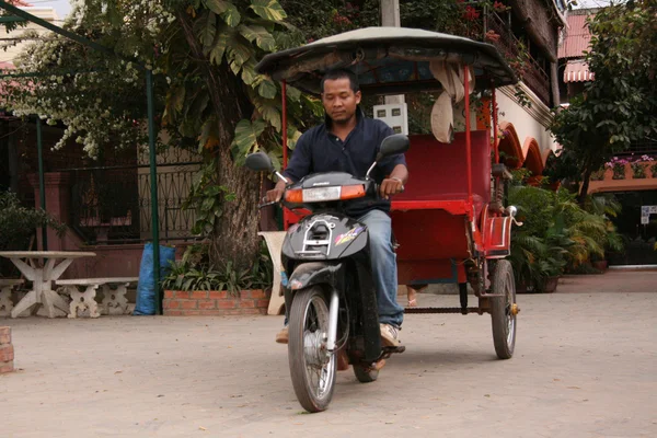 Cyclo - siem reap, Kambodja — Stockfoto