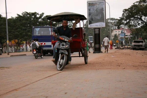Cyclo - siem reap, Kambodża — Zdjęcie stockowe