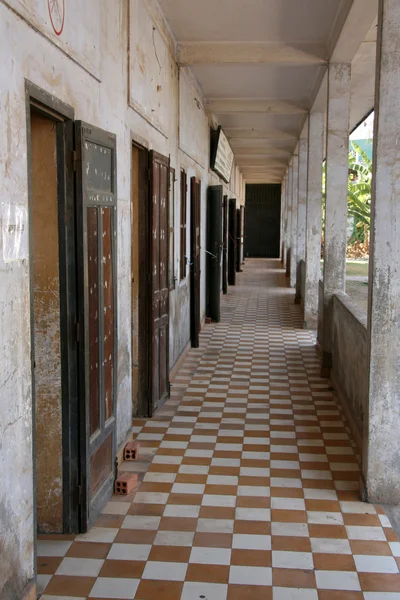 Tuol sleng museum (s21 fängelse), phnom penh, Kambodja — Stockfoto